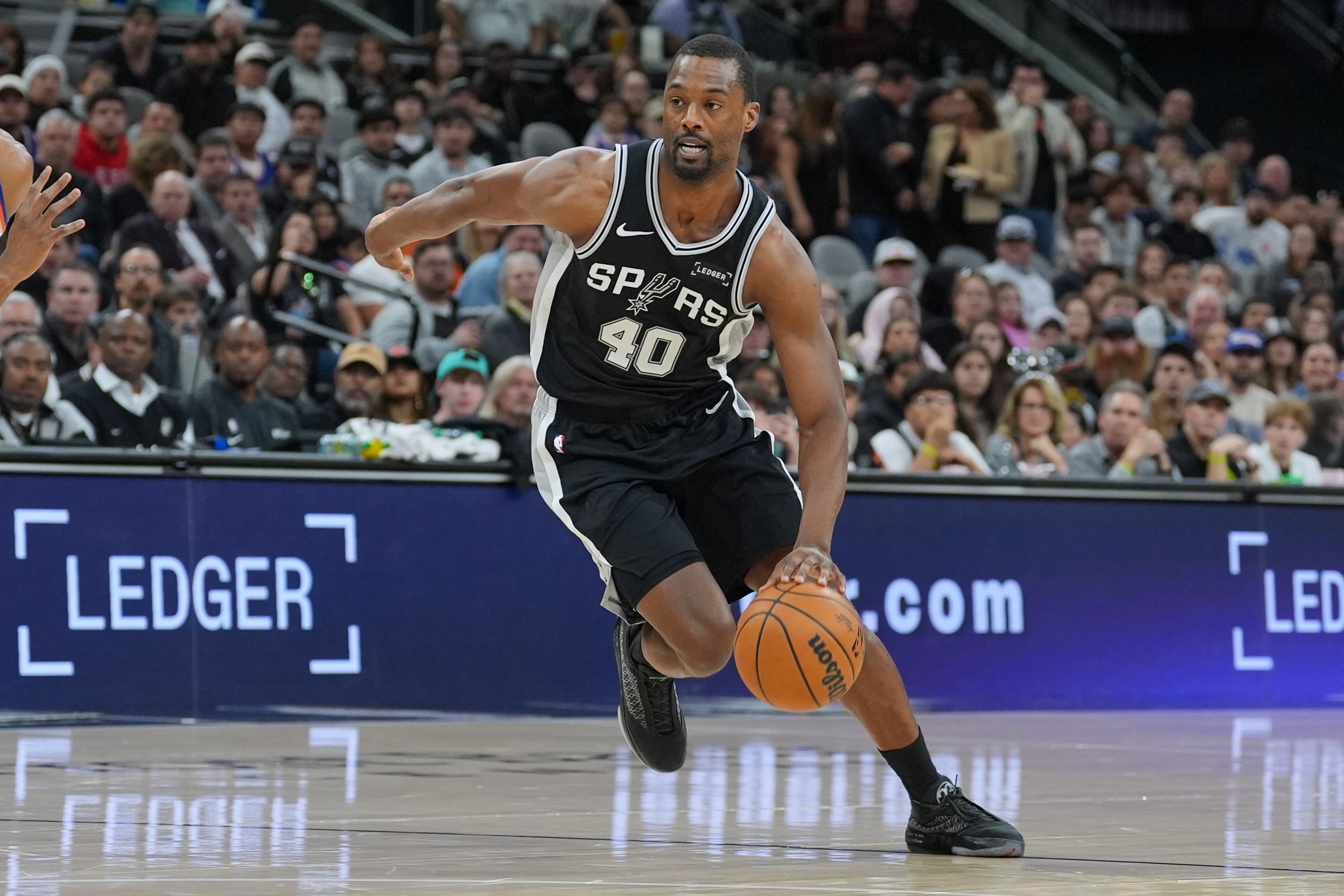 完美世界竞技平台-交易截止日无操作！巴恩斯：这说明球队认可现有阵容的实力